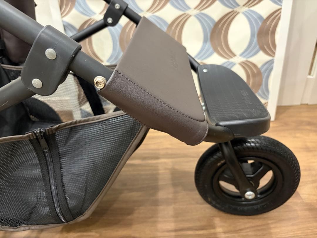 コットなどは新品　エアバギーペットカート　DOME3 ラージ　アースグレー