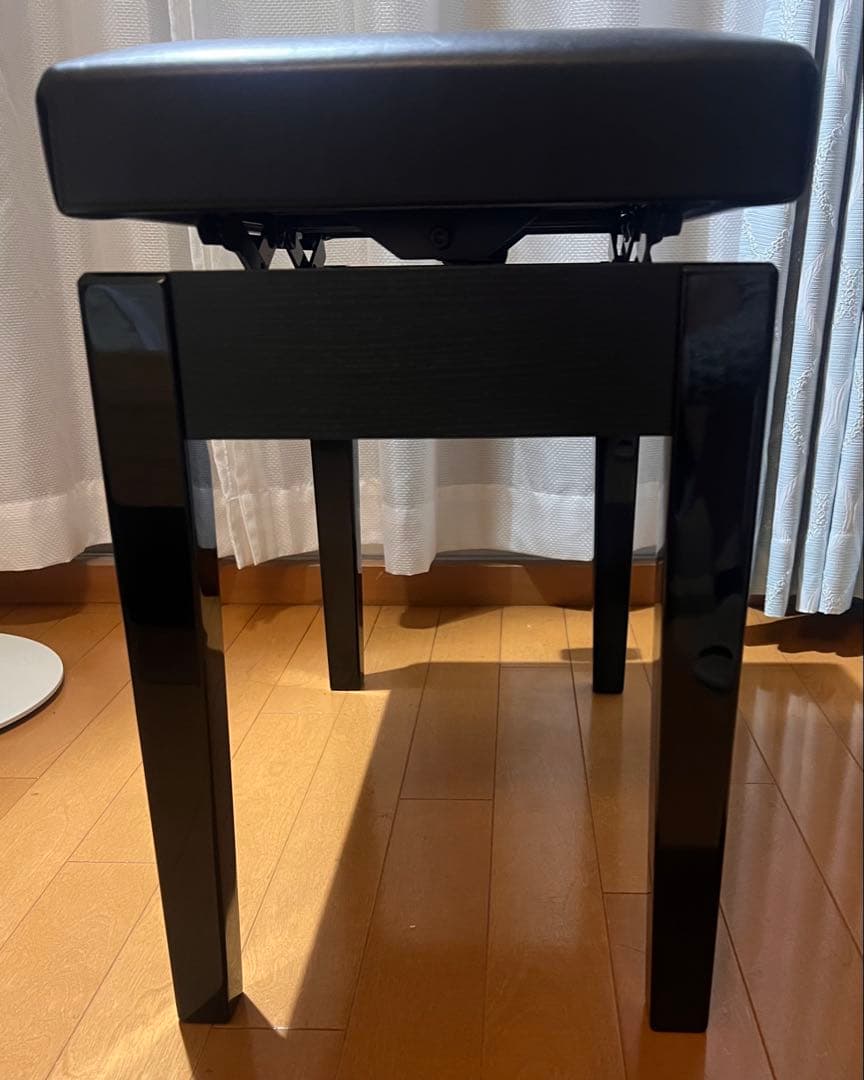 【2025年製ほぼ新品】ヤマハ　ピアノ椅子　高さ調整自在　BC-204PE 黒