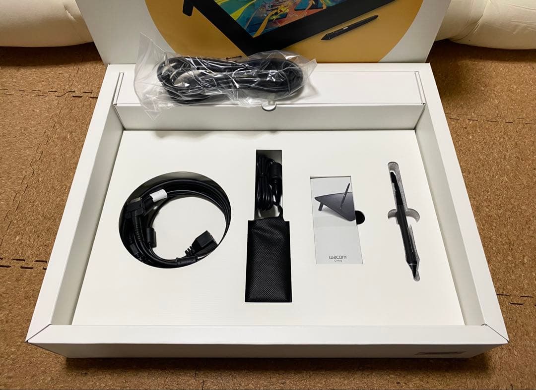 【新品未使用】Wacom Cintiq 16 DTK1660K0DX