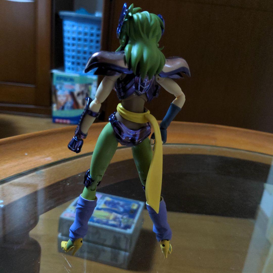 優*輩様 聖闘士聖衣神話　蛇遣い座のシャイナ