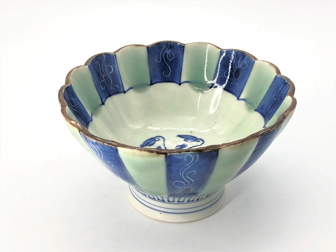 【 蕨手文豆彩高台鉢 】 仮託銘：成化年製 明朝末～清朝初期 中国古玩