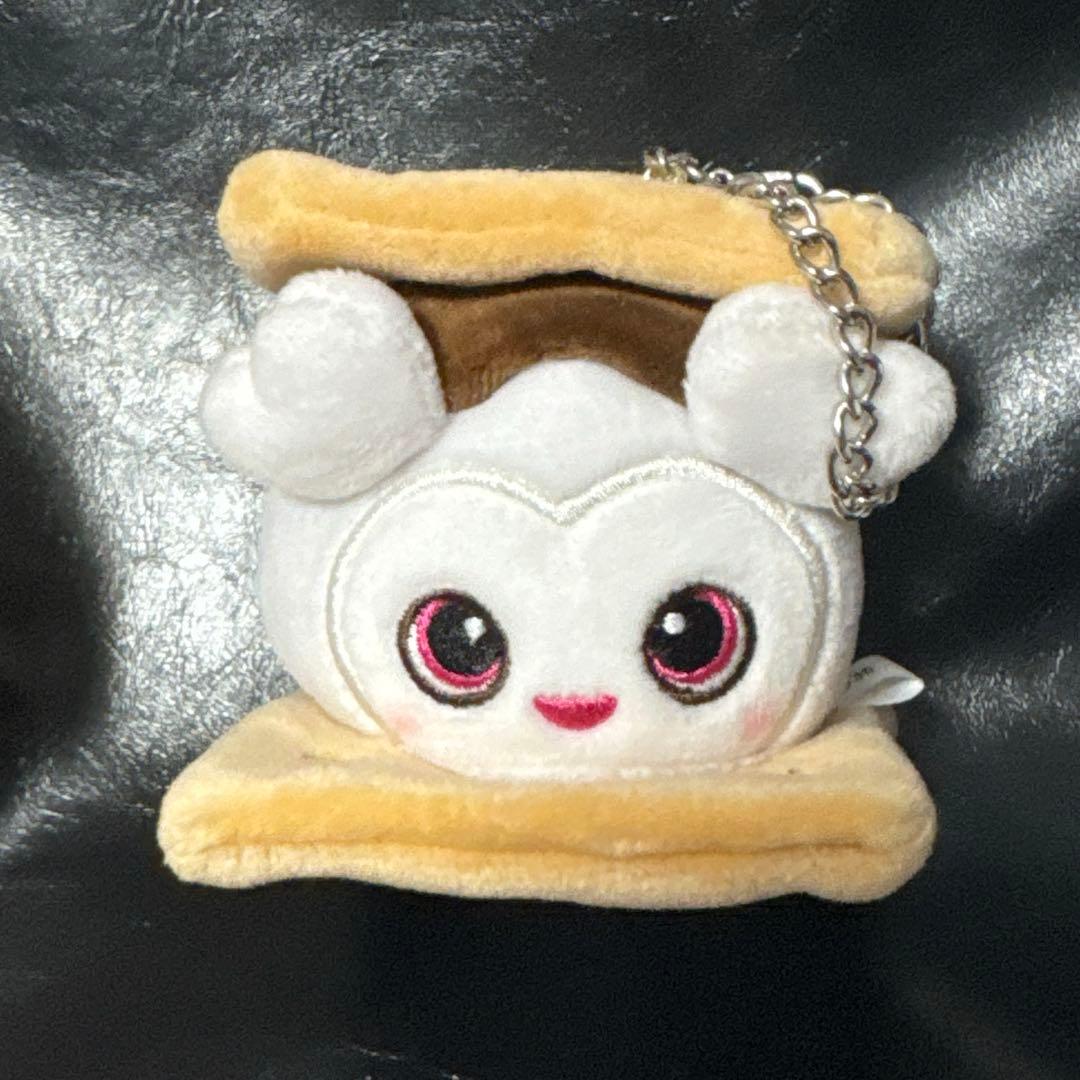 twice BABY LOVELYS スモア風バッグチャーム　ダヒョン