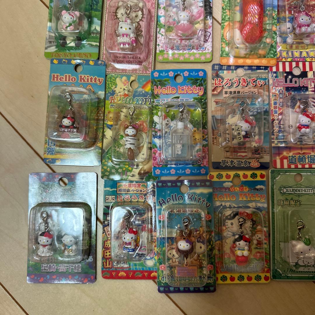 ご当地限定チャーム　55個まとめ売り