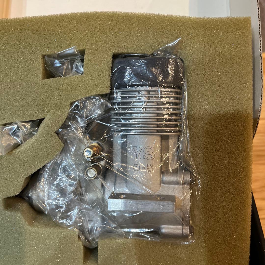 マヌエル ラジコン　エンジン　YS 61LONG