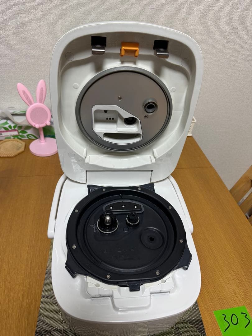 2022年製 ZOJIRUSHI 圧力IH炊飯ジャー NW-CA10 炊飯器