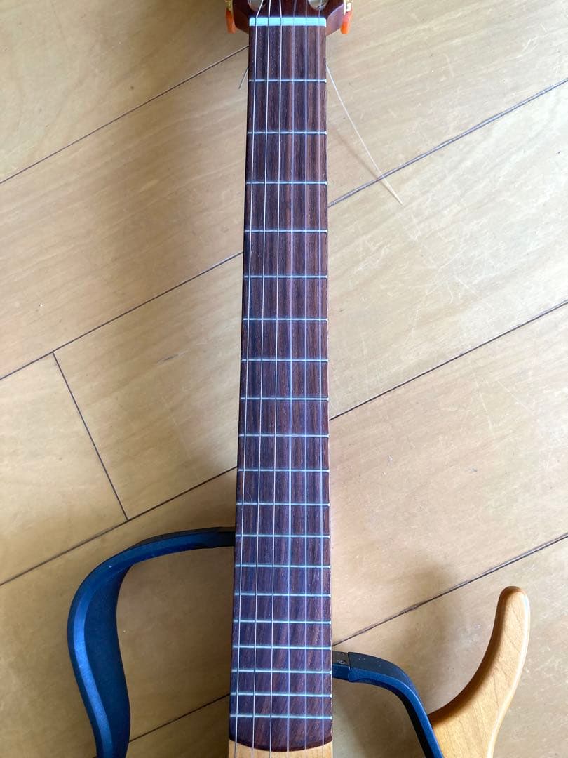 YAMAHA サイレントギター SLG-100N 全ての付属品及びケーブル