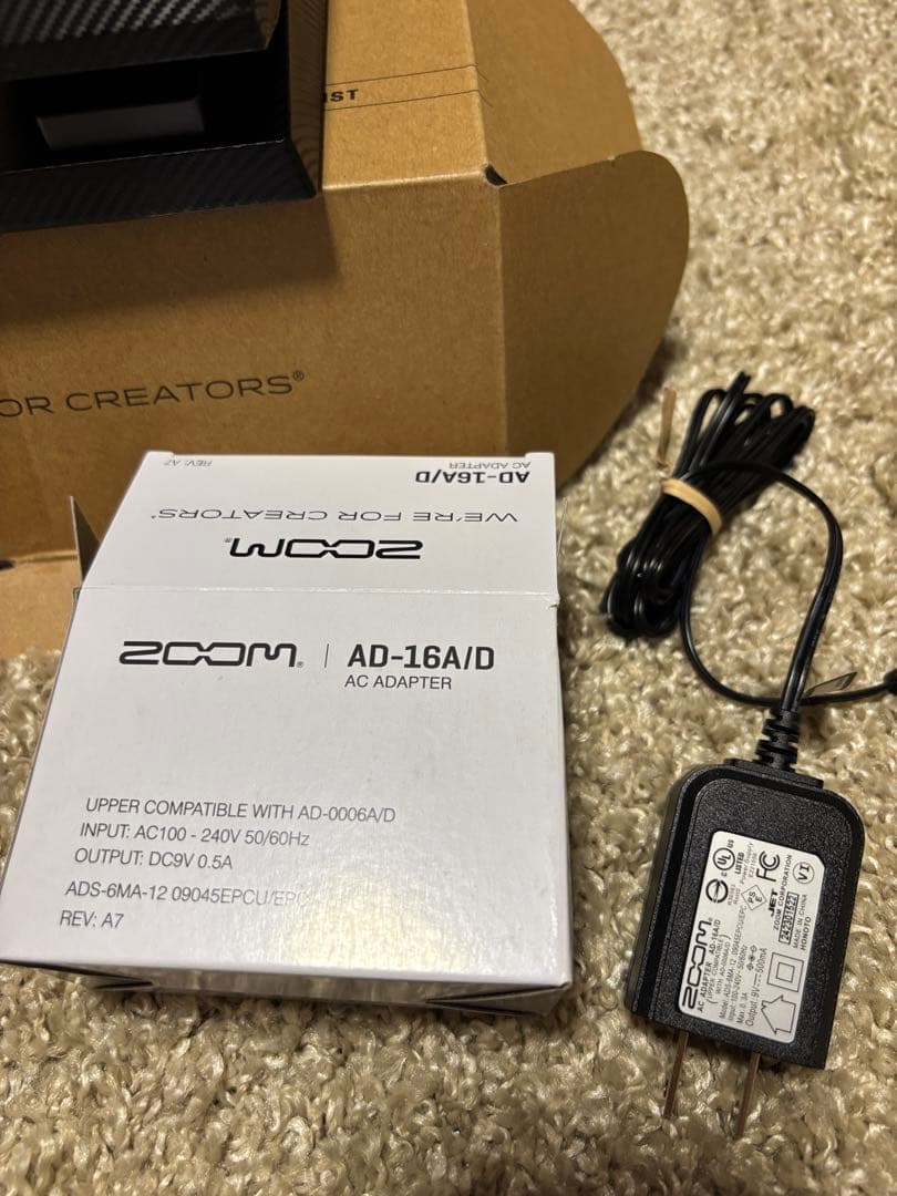 ZOOM G2X four　ギター用マルチエフェクター