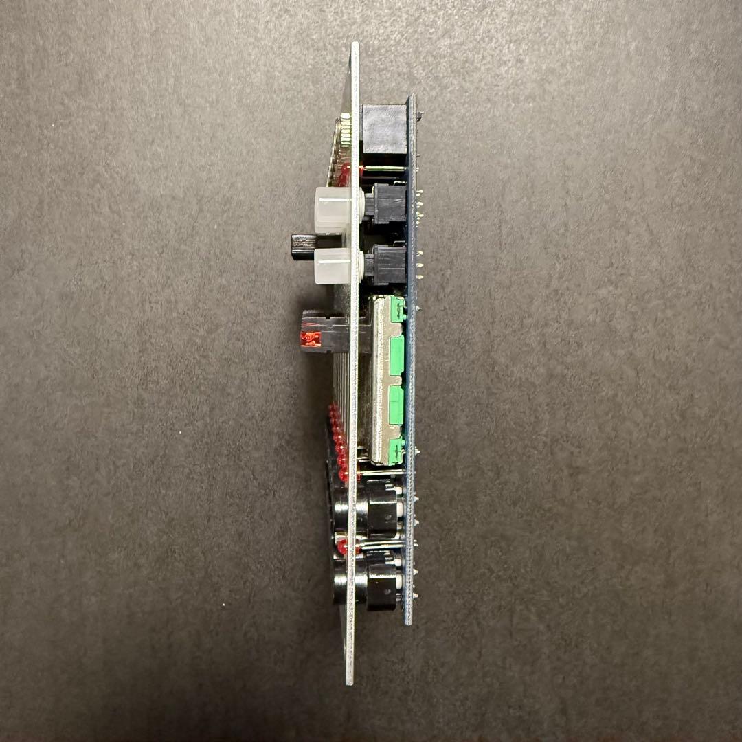 鍵盤楽器 Malekko Heavy Industry Voltage Block