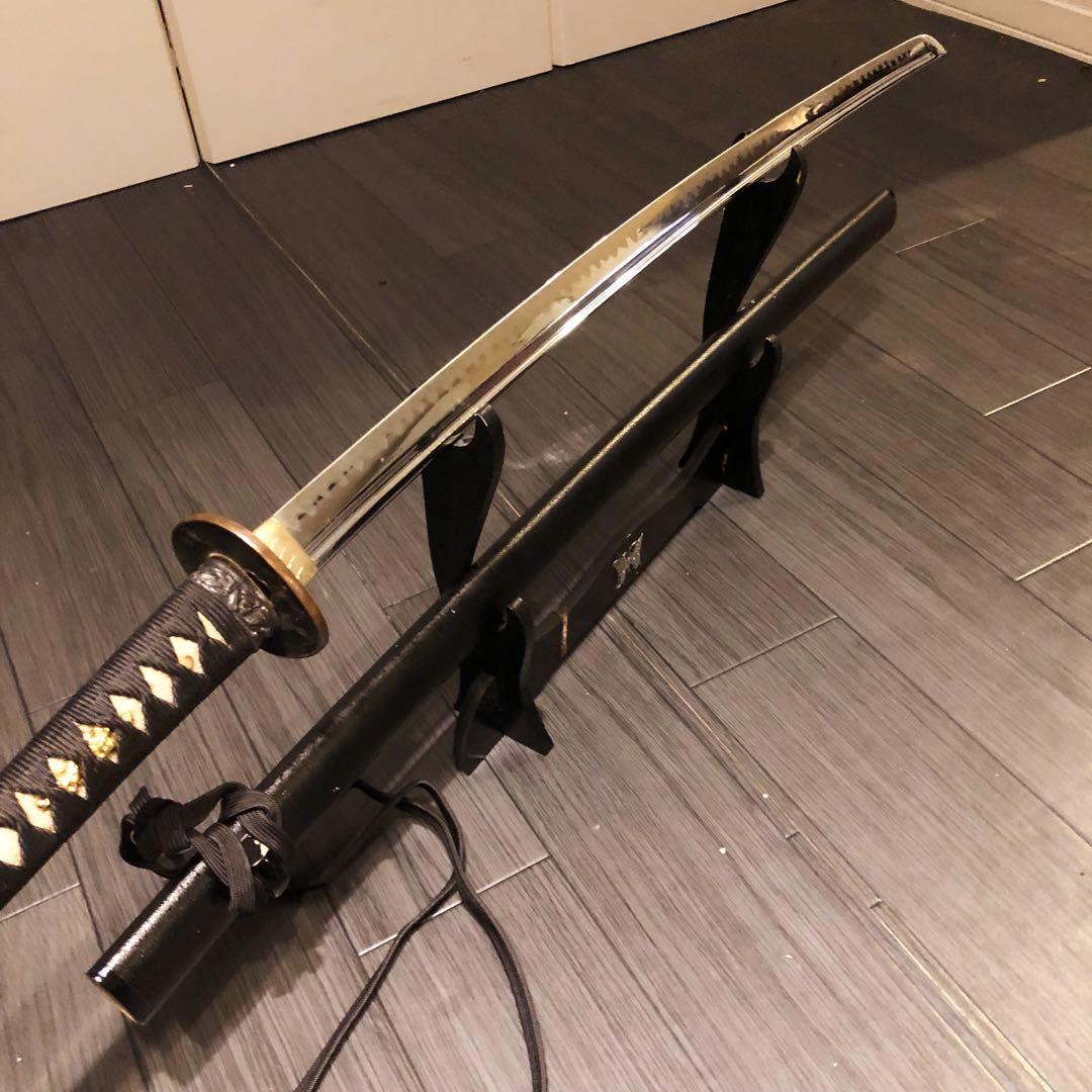 ウィッスキ　高級模造刀　居合刀　樋入り刀身　黒拵え　亜合金刀身