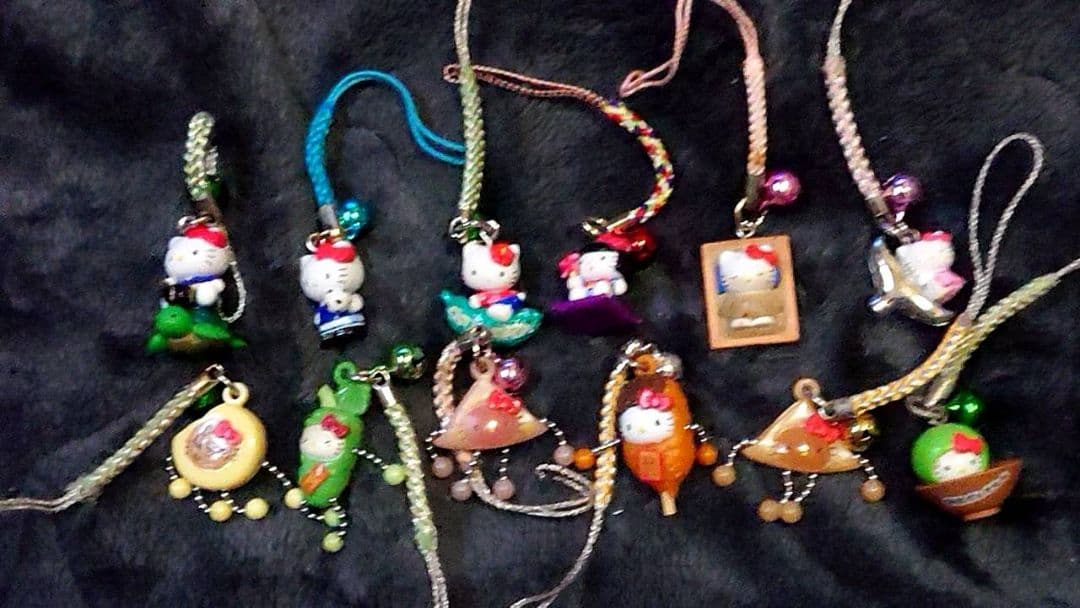 ふ*う様 ご当地ハローキティ ストラップ 95個セット　タグなし　レア