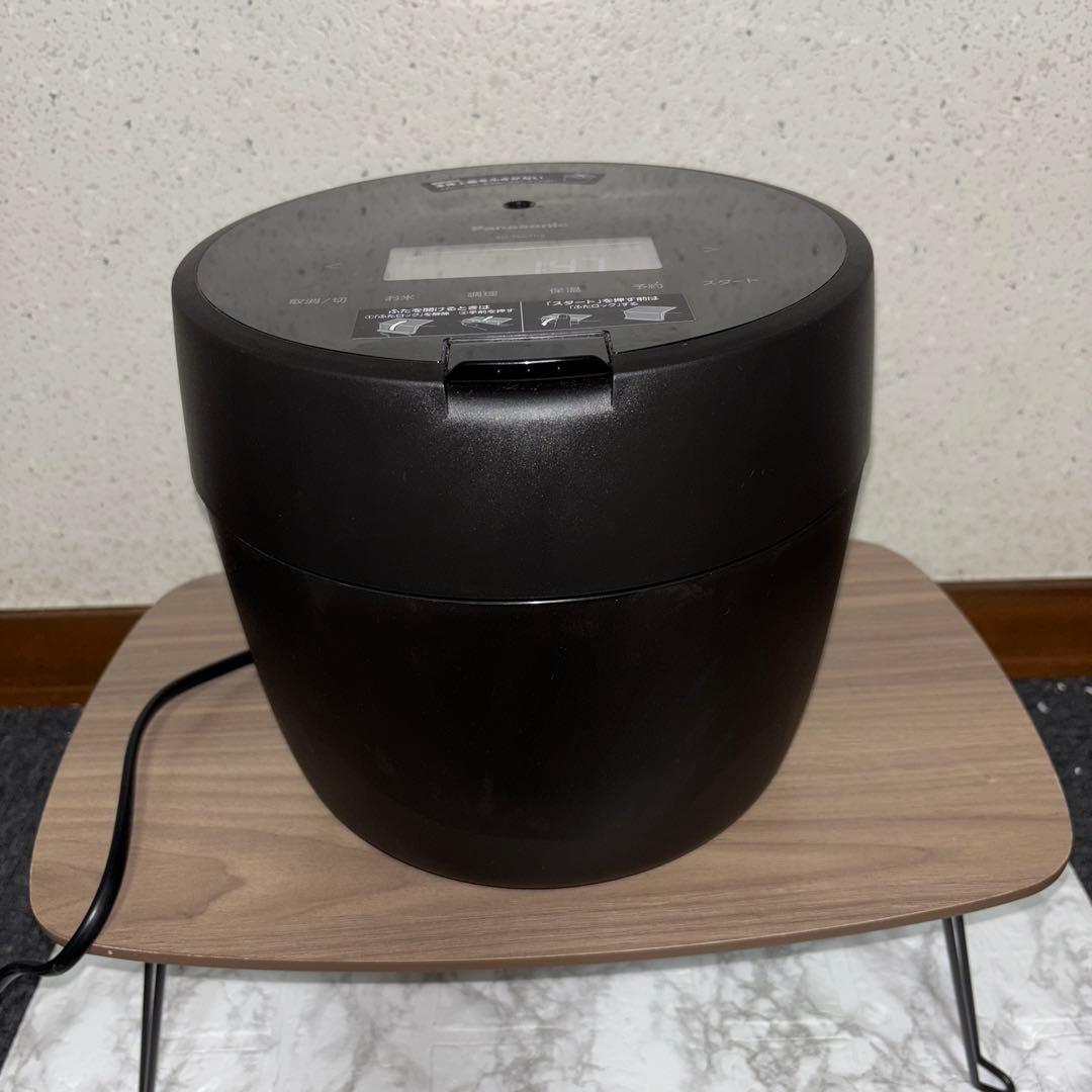 【2022年製】Panasonic圧力IHジャー炊飯器　SR-NA102
