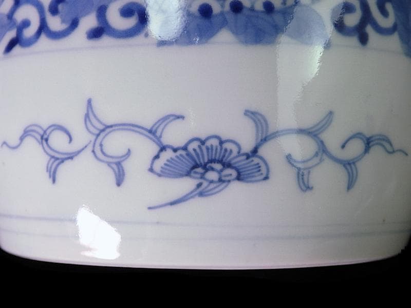 古伊万里　染付　花に唐草の図　火入れ　E613AS-fbqh