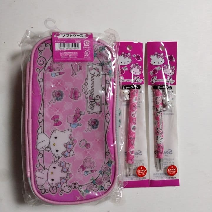 チャーミーキティペンケース他