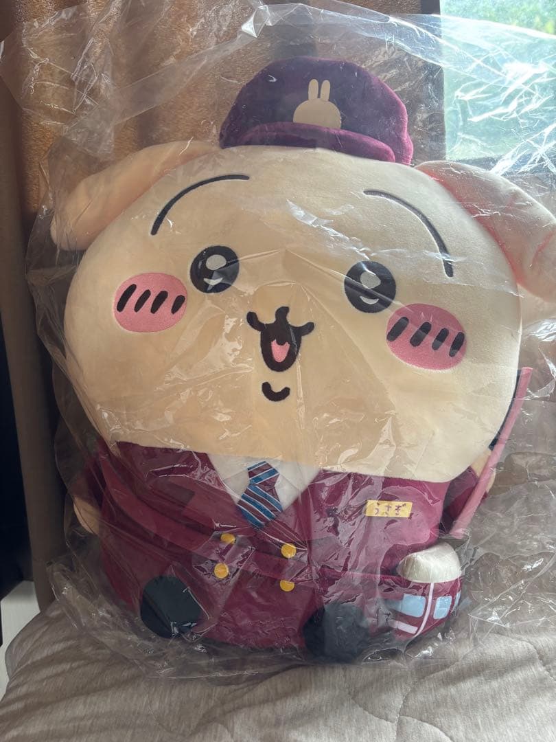 ちいかわ阪急　うさぎ　BIGぬいぐるみ