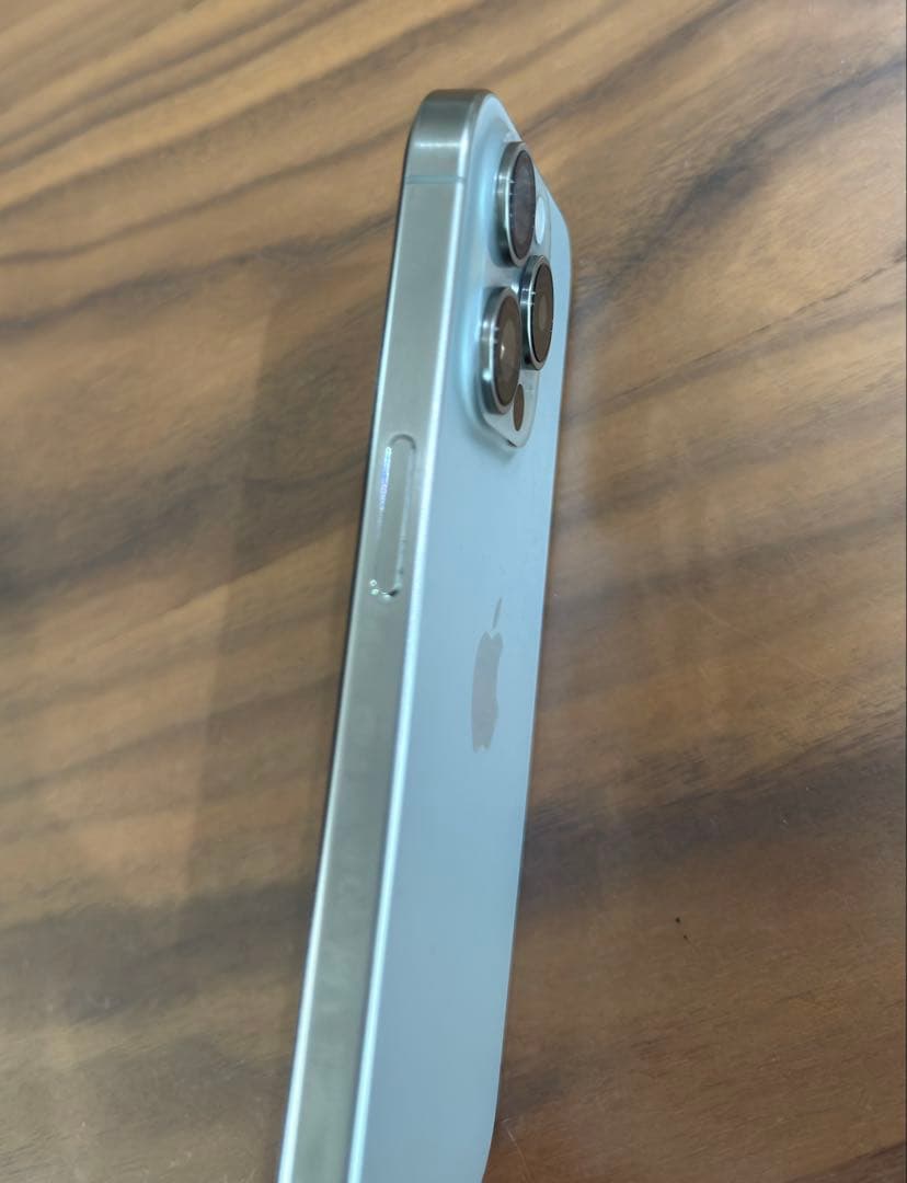 SIMフリー iPhone 15 Pro 256GB