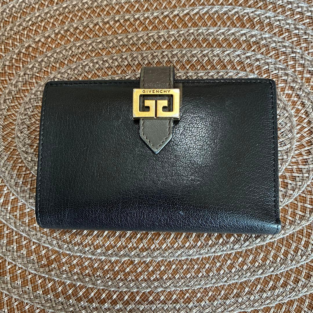 GIVENCHY ブラック 二つ折り財布