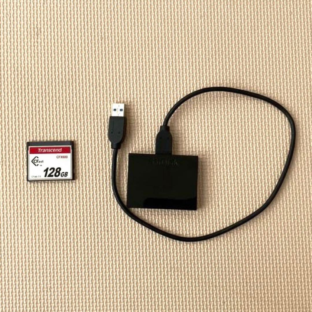 Transcend 128GB CFastカードとSanDiskリーダー