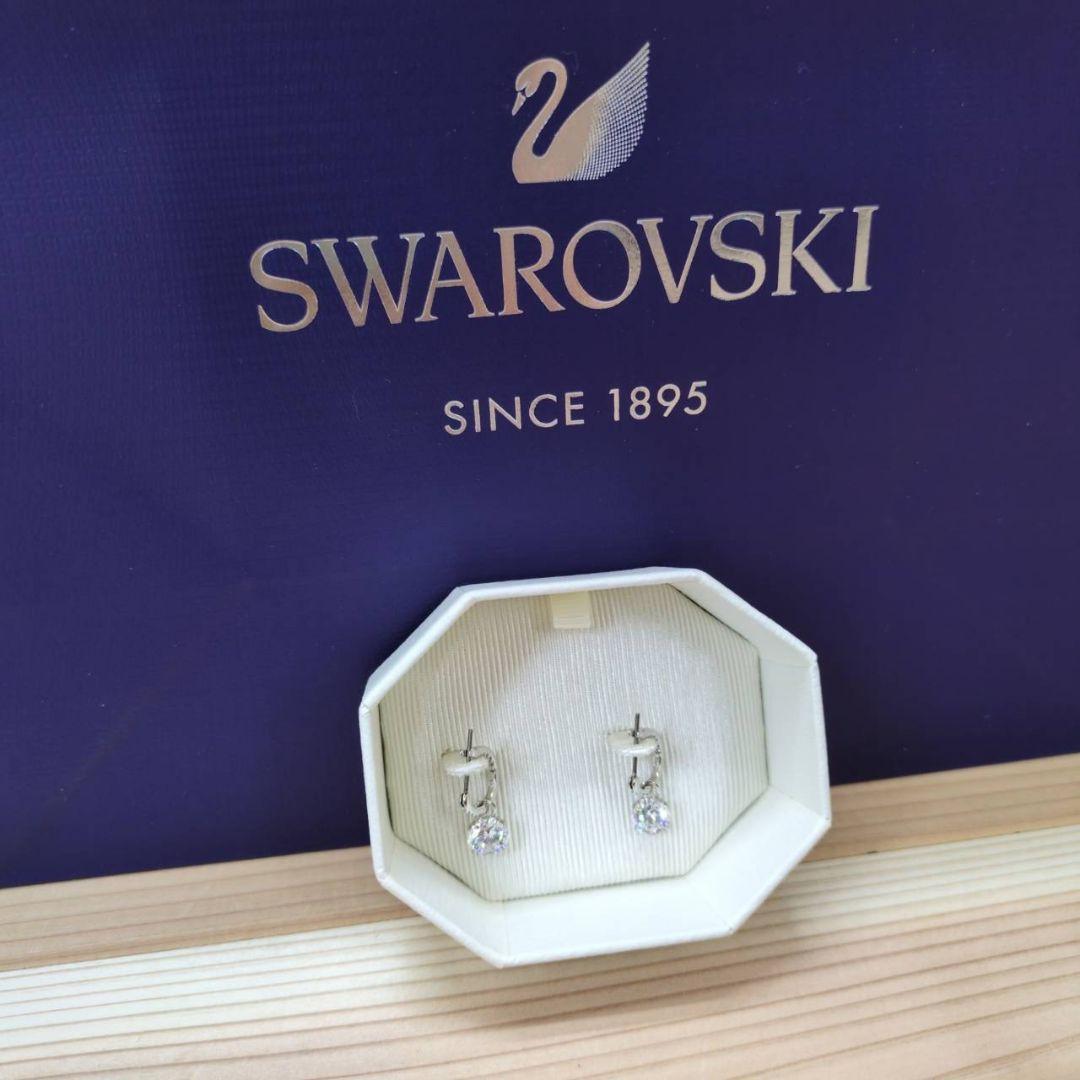 長期保管　未使用スワロフスキー Stilla 大粒ストーン ピアス　レディース