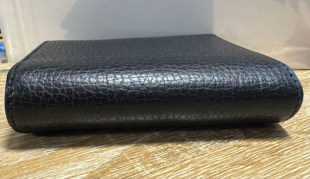 GUCCI 財布　二つ折り