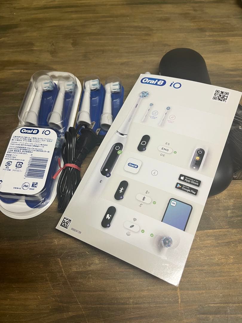 Oral-B iO 電動歯ブラシ本体 替えブラシ6本付