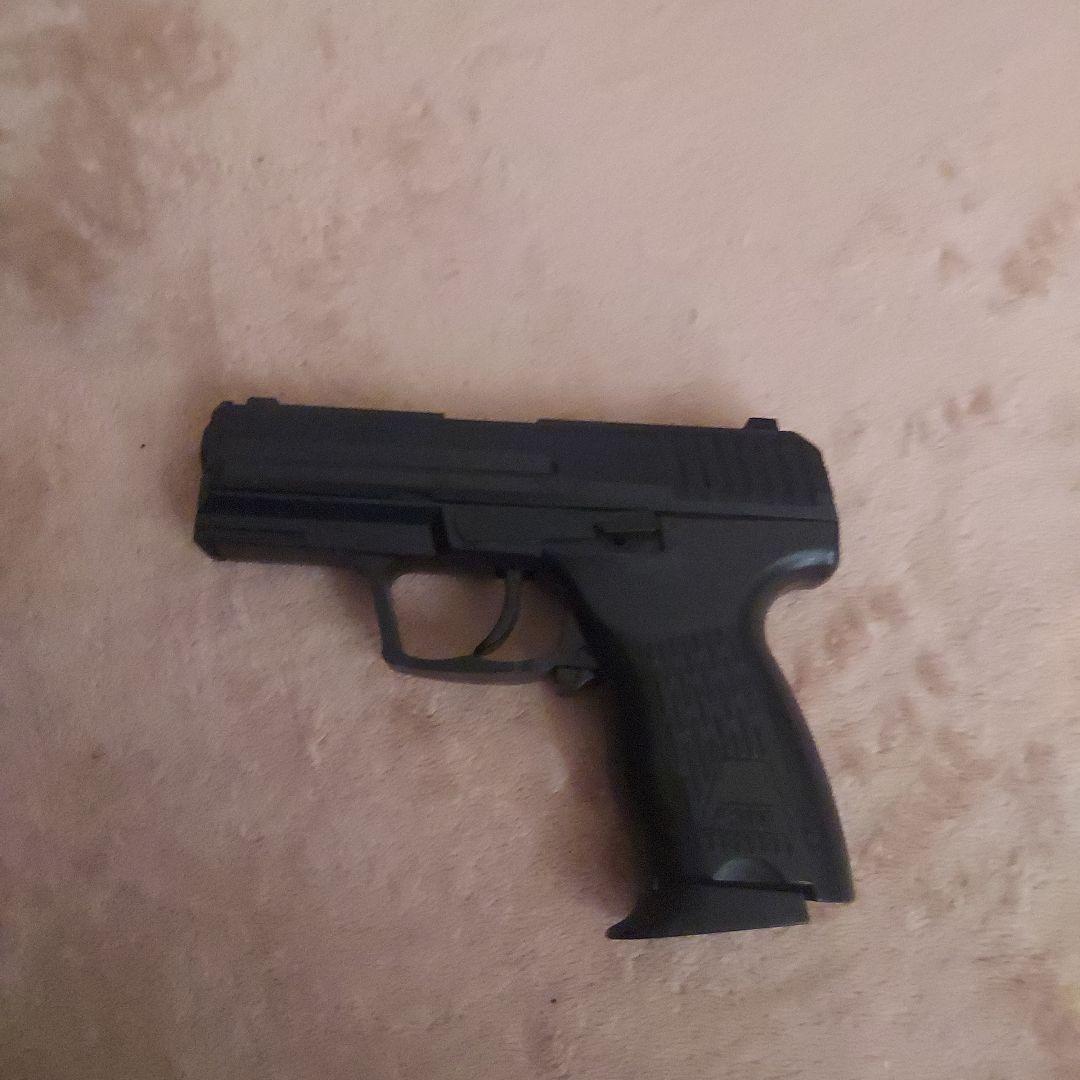 黒 エアガン(エアーコッキWALTHERp.38)