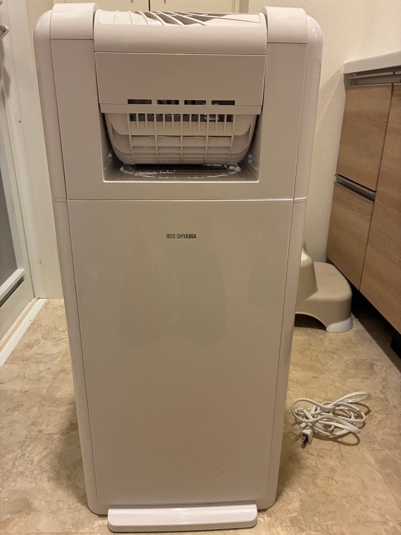 【2021年製】アイリスオーヤマ　除湿衣類乾燥IJDC-K80-W