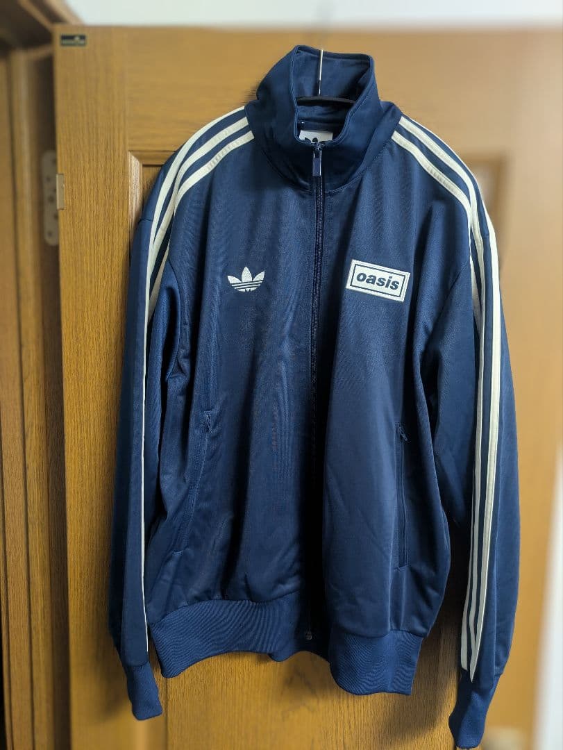日本限定TOKYOJAPAN入 oasis adidas トラックトップ XXL