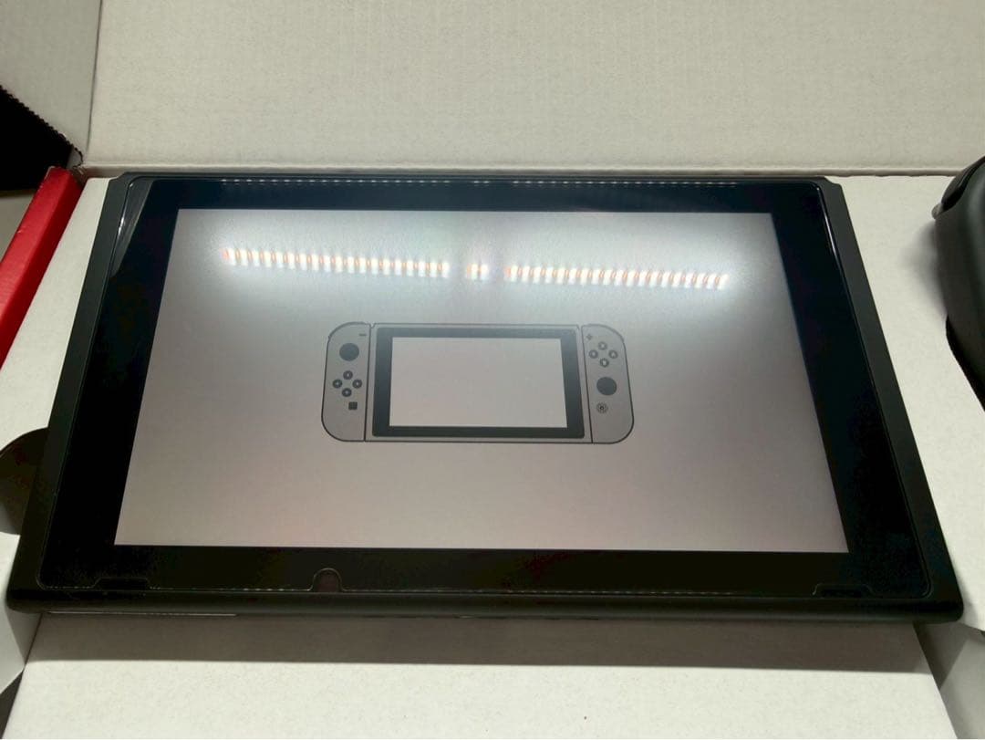 Nintendo Switch 本体 + Joy-Con 周辺機器完備