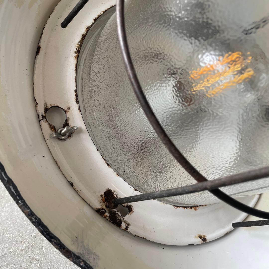 【依頼により値下げ中】ビンテージ インダストリアル ペンダントランプ