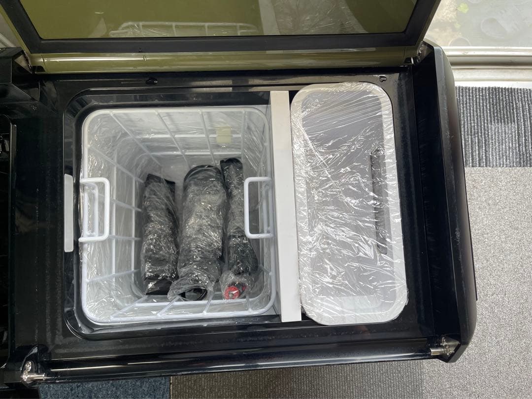 Makita 充電式保冷庫 CW004G 29L