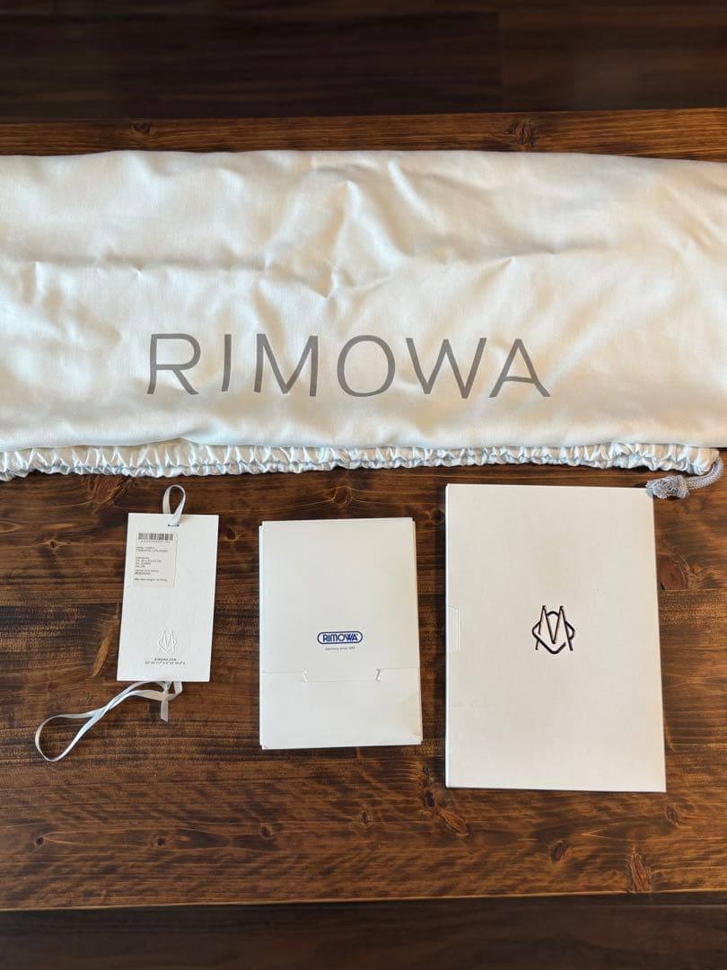 バッグ RIMOWA ESSENTIAL LITE CABIN 37L BLACK