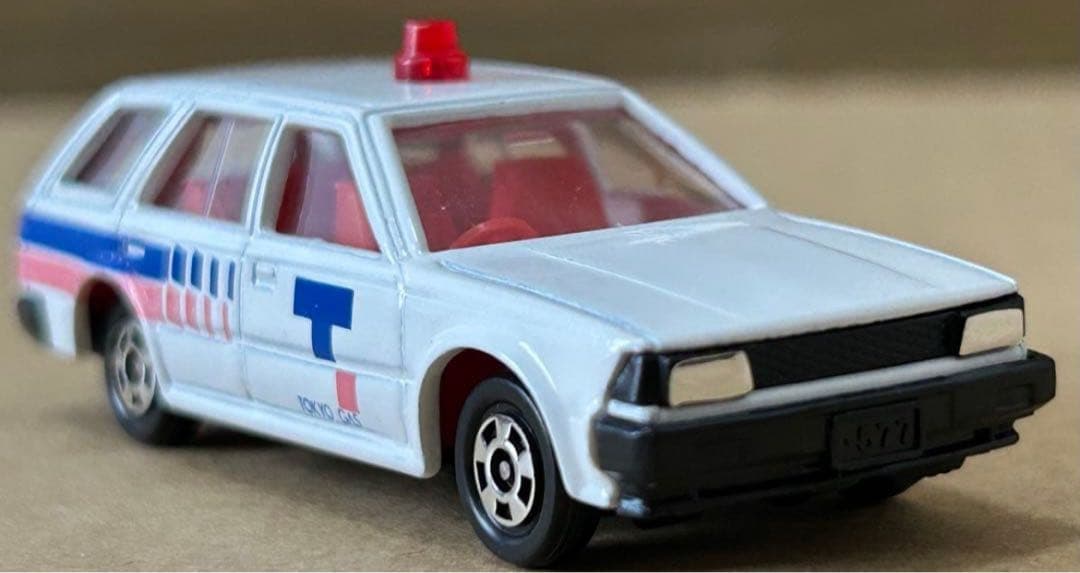 トミカ ニッサン ブルーバードワゴン 東京ガス