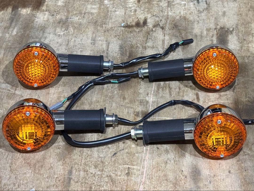 Kawasaki カワサキ　純正　w800 EJ800B ウインカー