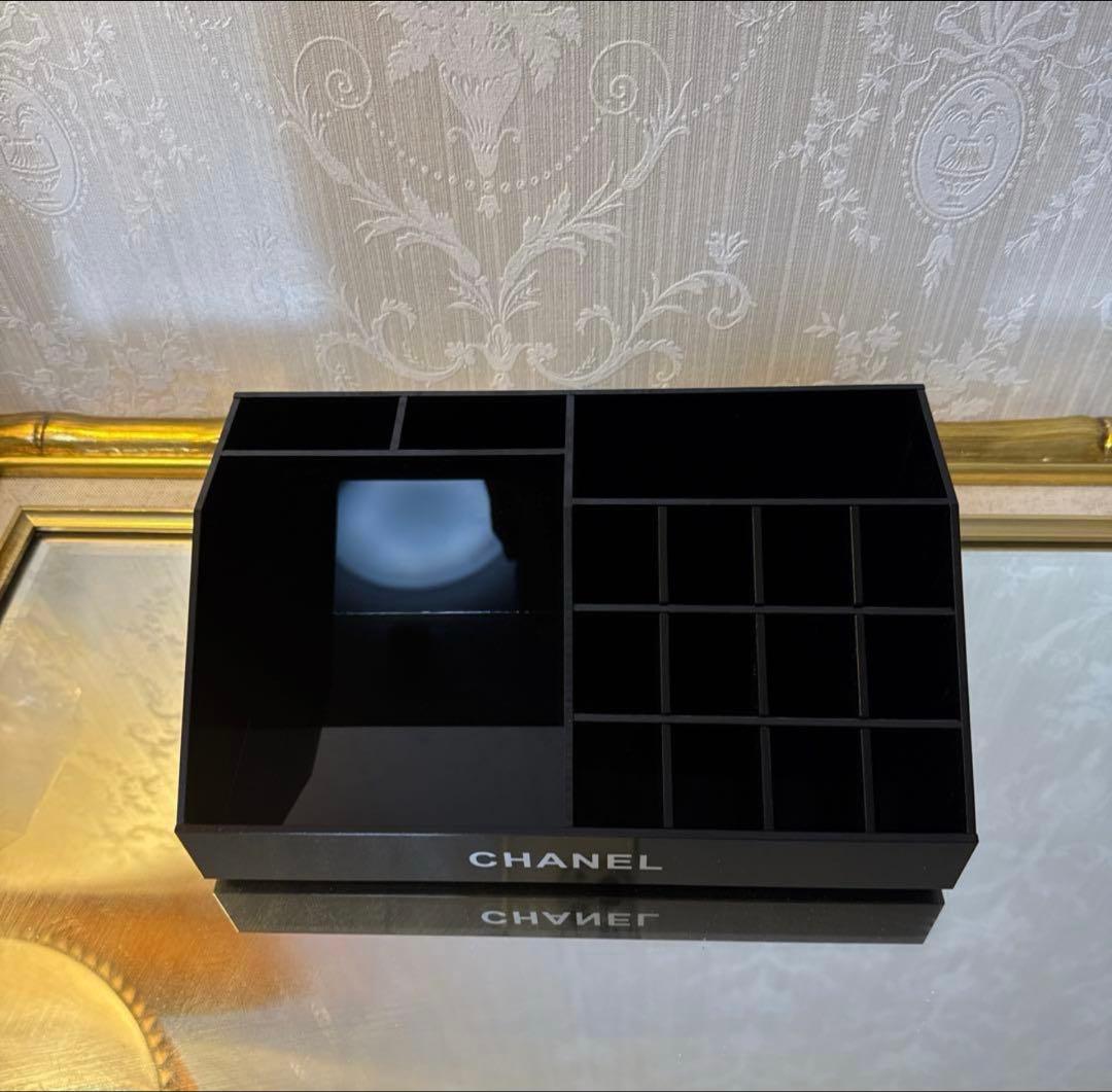 シャネル CHANEL ノベルティ アクリル　リップ立て　リップスタンド　非売品