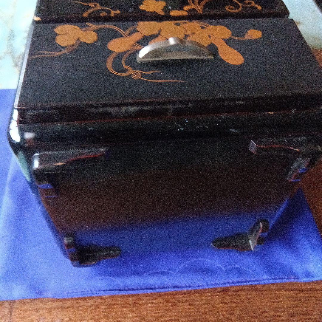 黒色の文房具収納ボックス 3段引き出し