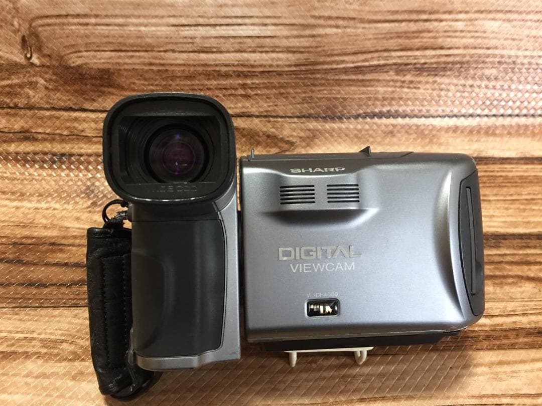 撮影再生ダビングOK　SHARP　VL-DH4000　付属品あり　液晶大画面