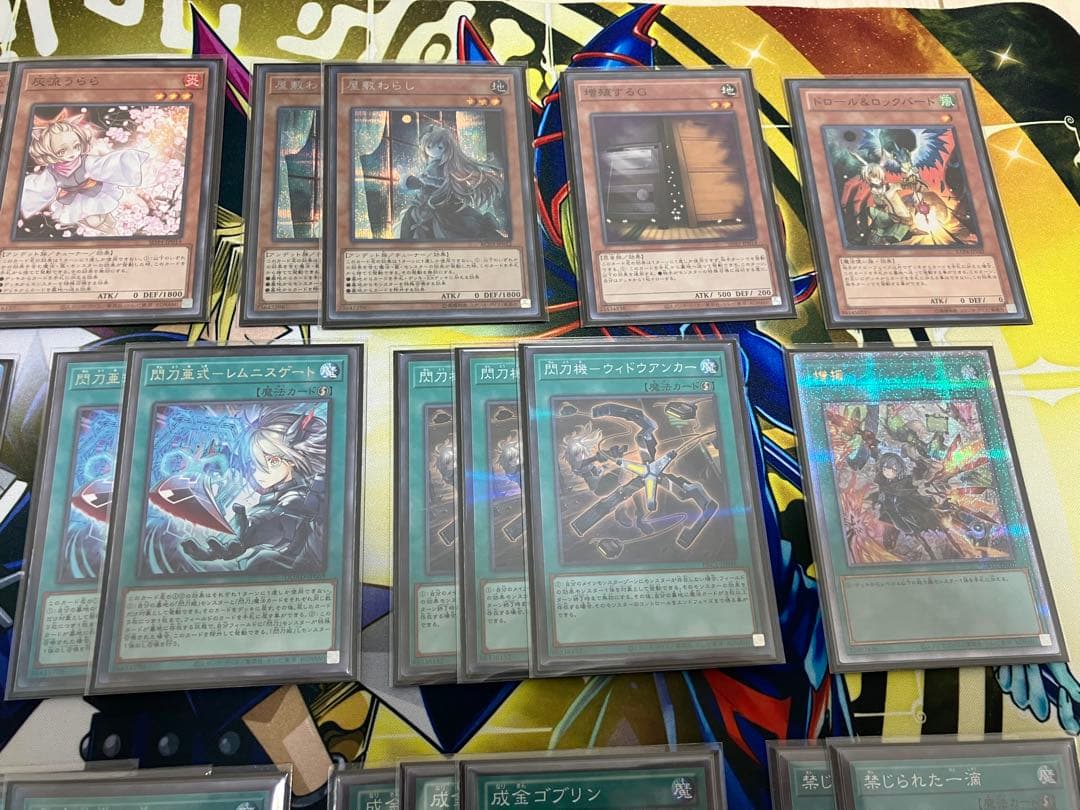 閃刀姫　構築済みデッキ　スリーブ付き