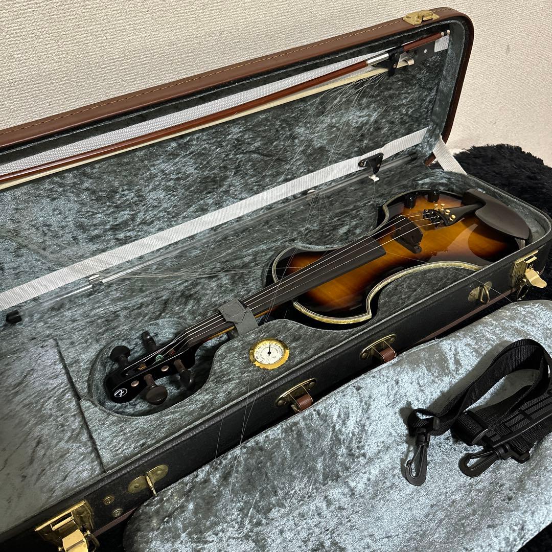 レア Fender FV-3 エレキバイオリン 専用ケース等 付属品多数 弦楽器