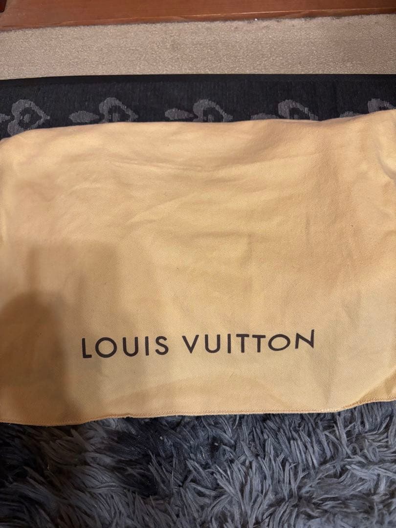 ルイ・ヴィトンLouis Vuitton バギー PM 肩掛けハンドバッグ