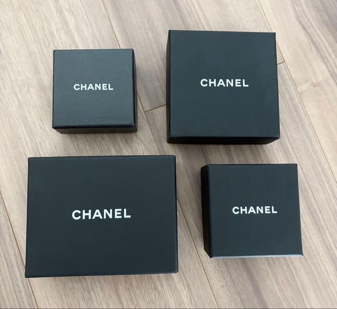 シャネル　空箱4個セット