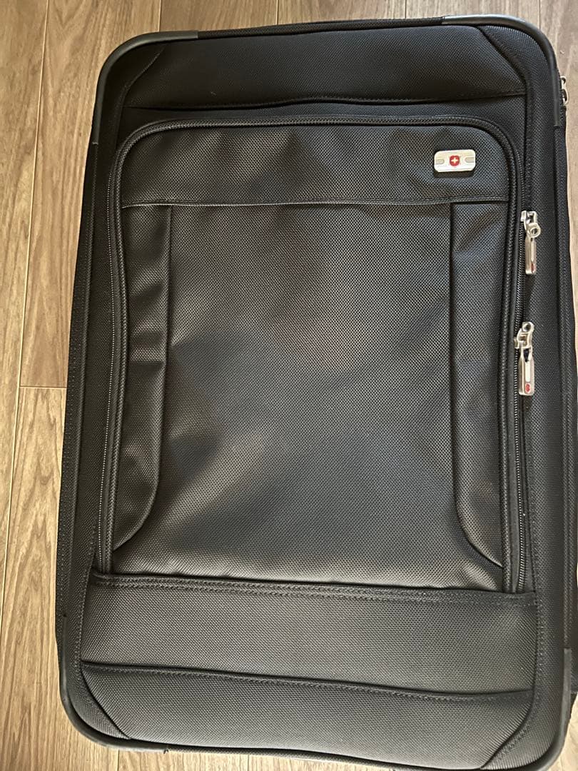 ヴィクトリノックス製スーツケース - 清潔で丁寧に使用された高品質モデル