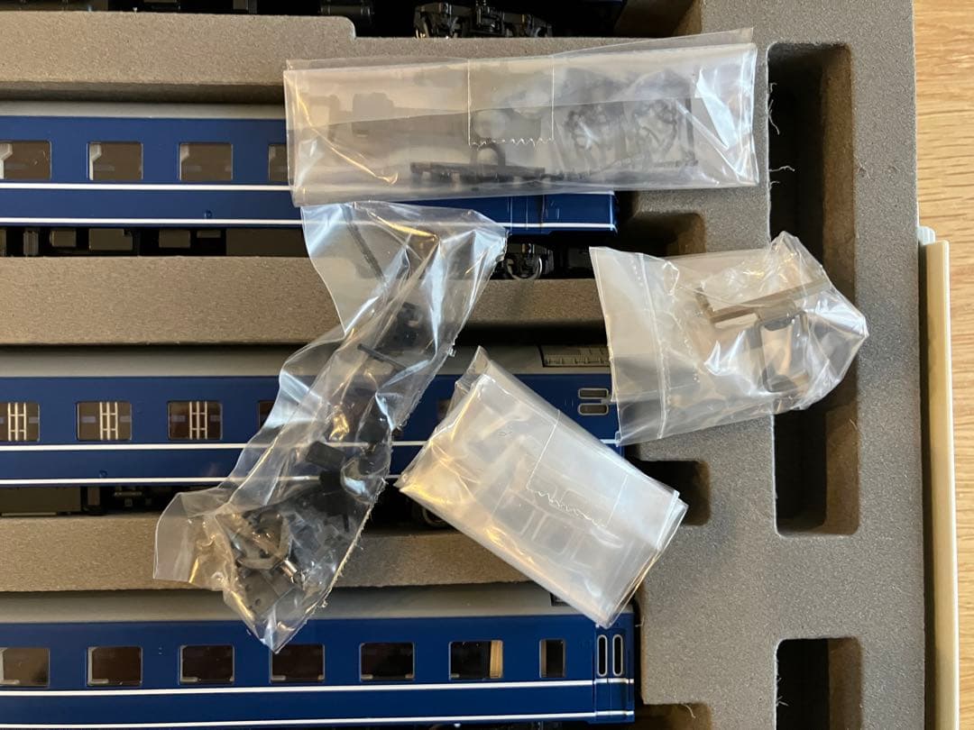 TOMIX 14系14形特急寝台客車(さくら)　基本+増結+牽引（EF65）