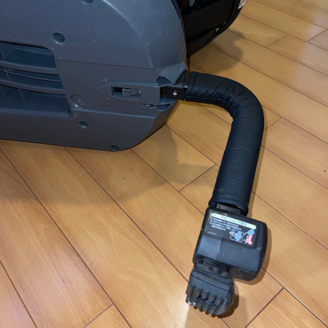 Combi チャイルドシート クルムーブスマート　ブラウン　CG-UTG