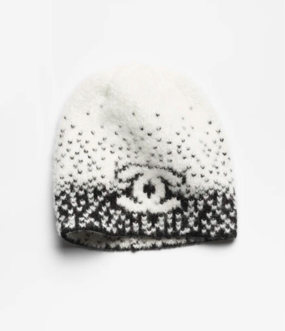 値下げ！新品未使用　シャネル　ニット帽　CCロゴ　coconeige 最新作