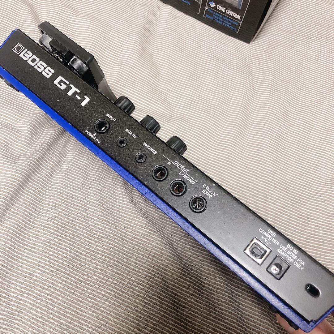 BOSS マルチエフェクター GT-1 教科書、9Vアダプタ付き