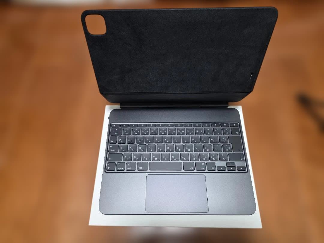 【新品同等】iPad Pro M4 13インチ用 Magic Keyboard