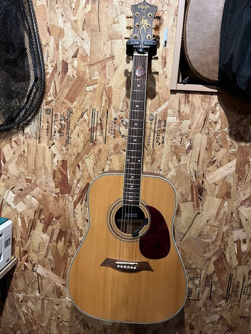 Elioth アコースティックギター　ペグGOTOHマグナムロック改