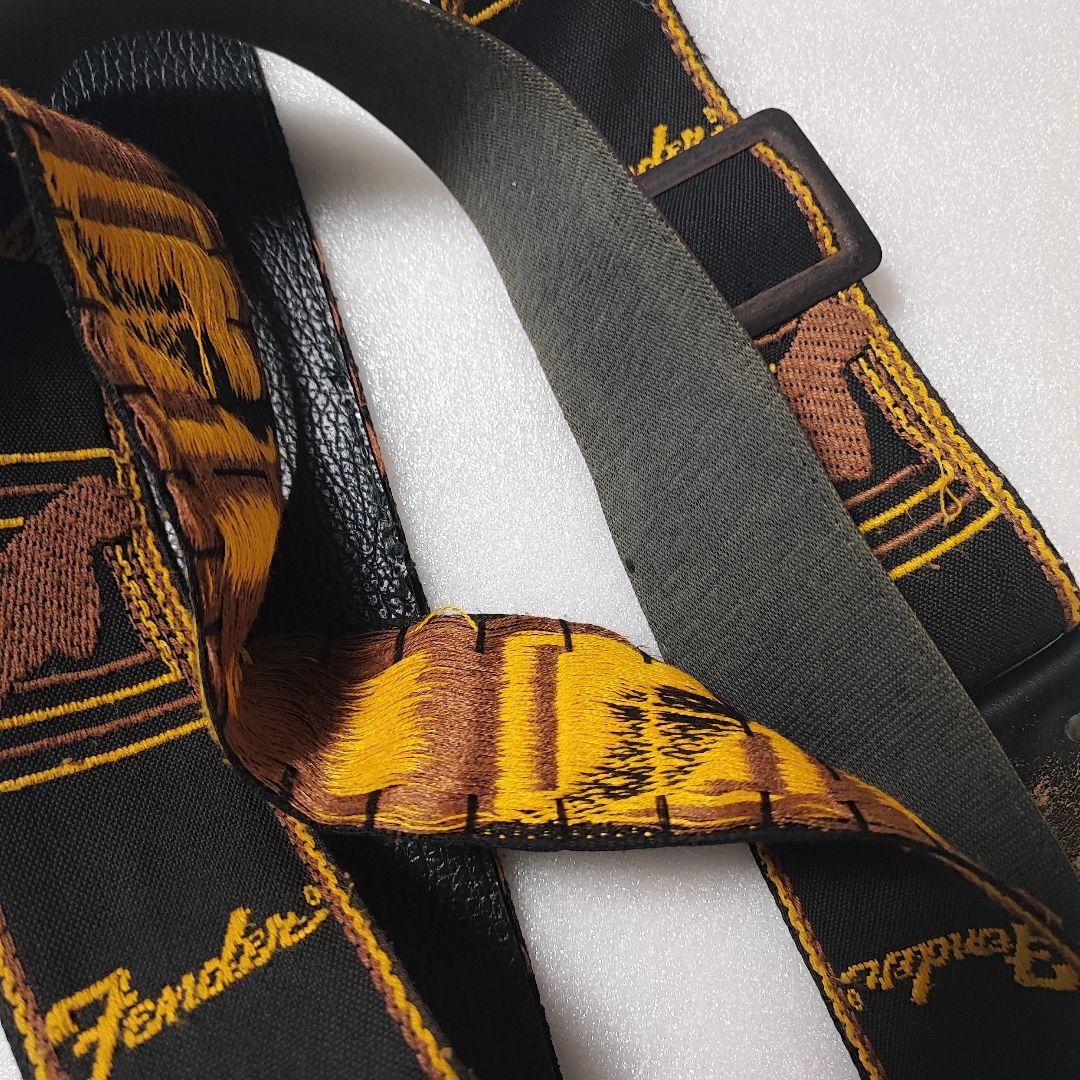 最初期　モノグラム　ストラップ　横ロゴ　逆ロゴ　ヴィンテージ　メタルバックル