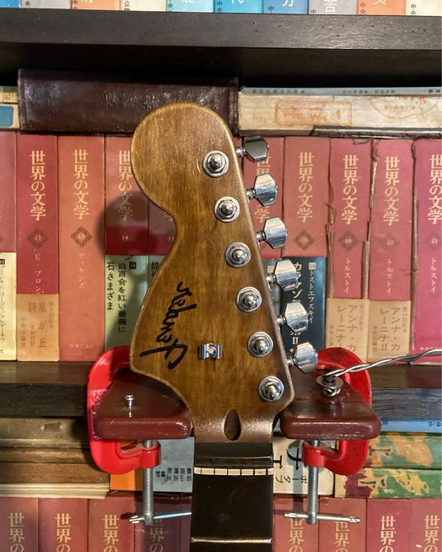 ギター jimi hendrix stratocaster righty relic