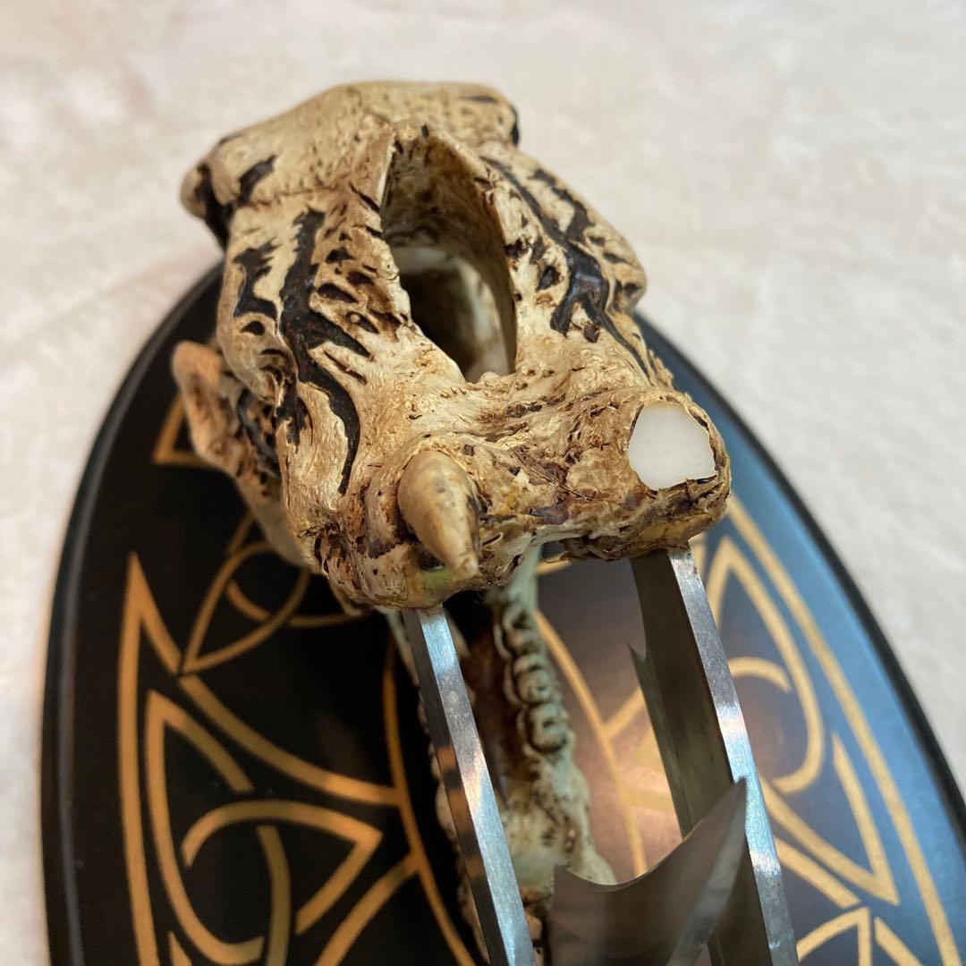 サーベルタイガー頭骨 ナイフ カランビット風 スカル オブジェ